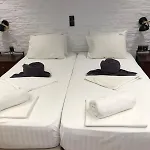 Acti Lägenhetshotell Pláka