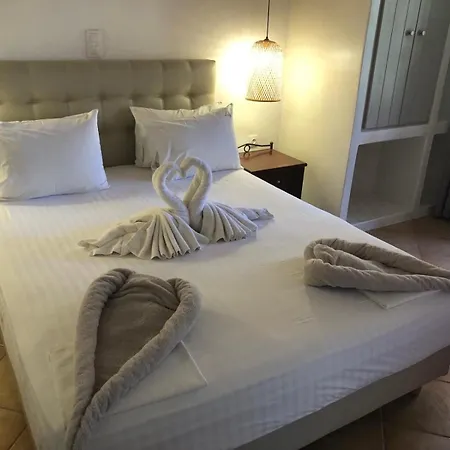 Apartahotel Acti Pláka
