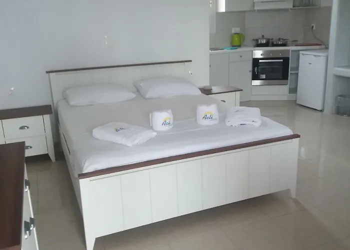 Acti Aparthotel Pláka